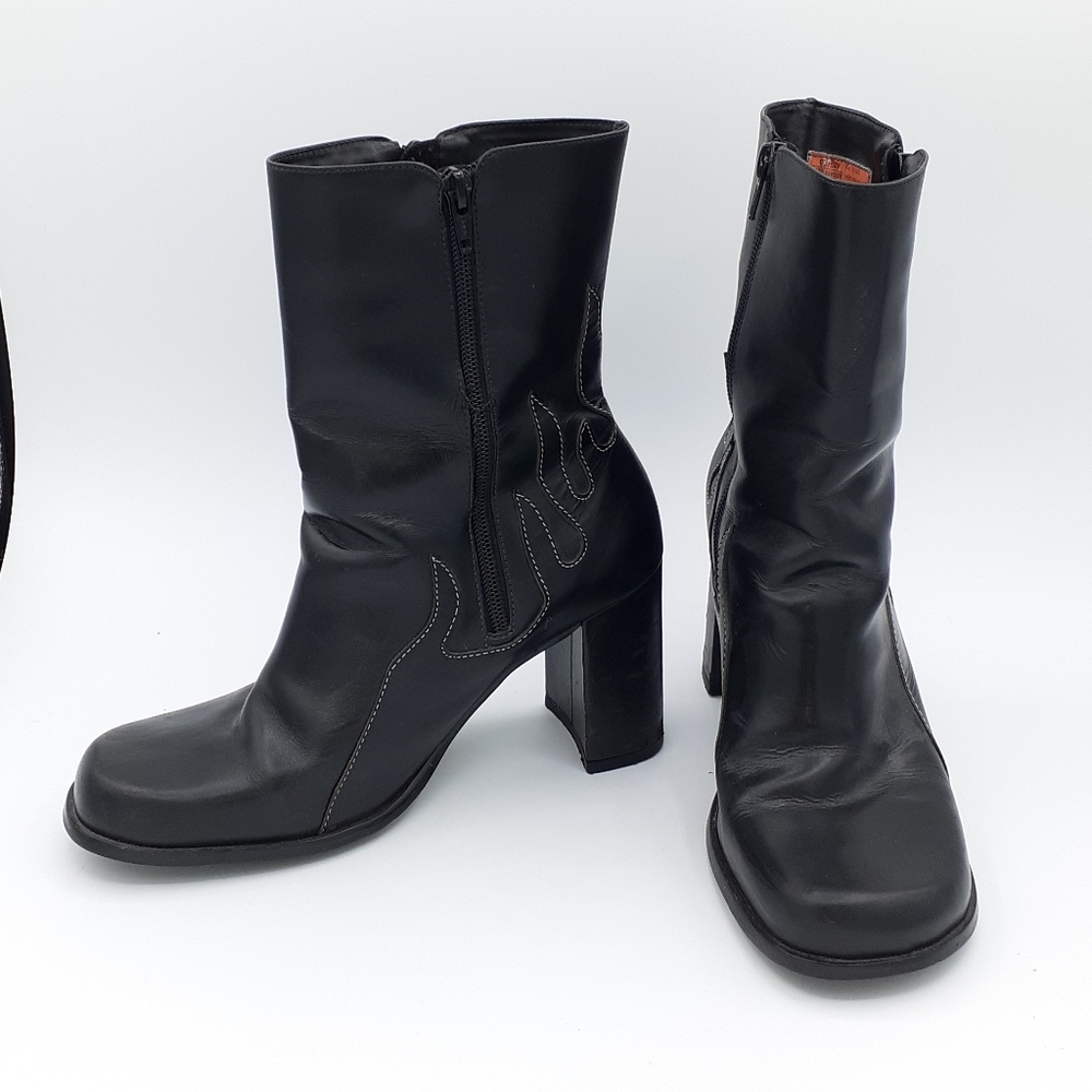 Harley-Davidson black leather heeled boots with flames size 8